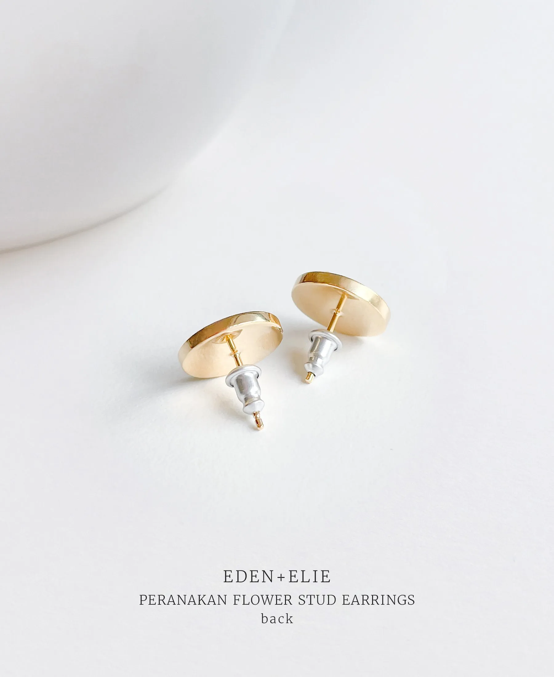 EDEN   ELIE Modern Peranakan flower stud earrings - ruby