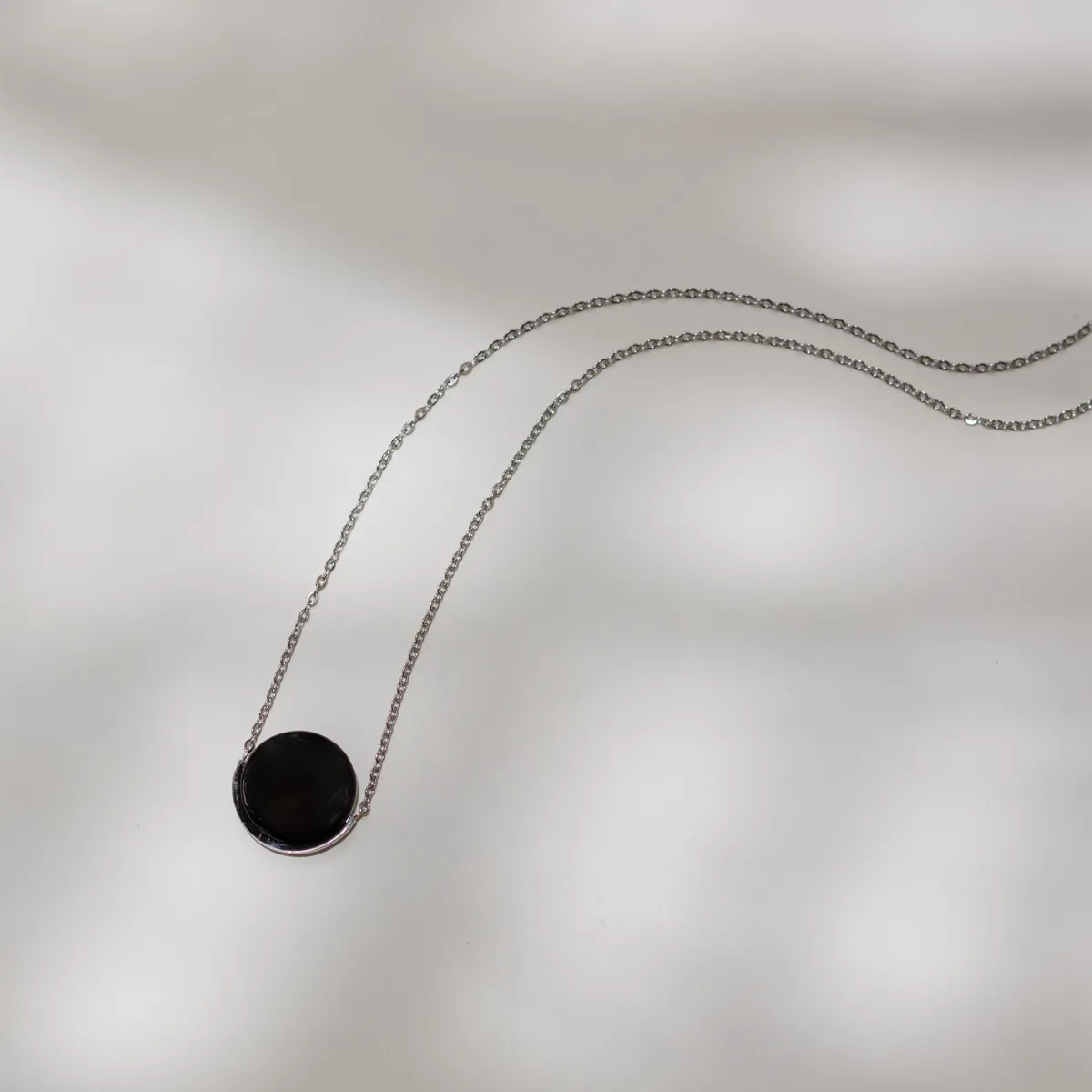 Onyx Stone Necklace (Round)