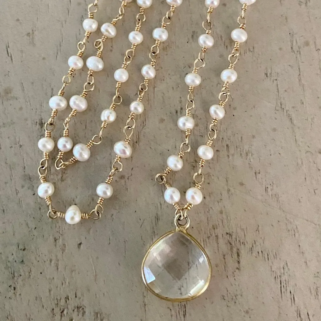 Pearl Necklace with Crystal Drop