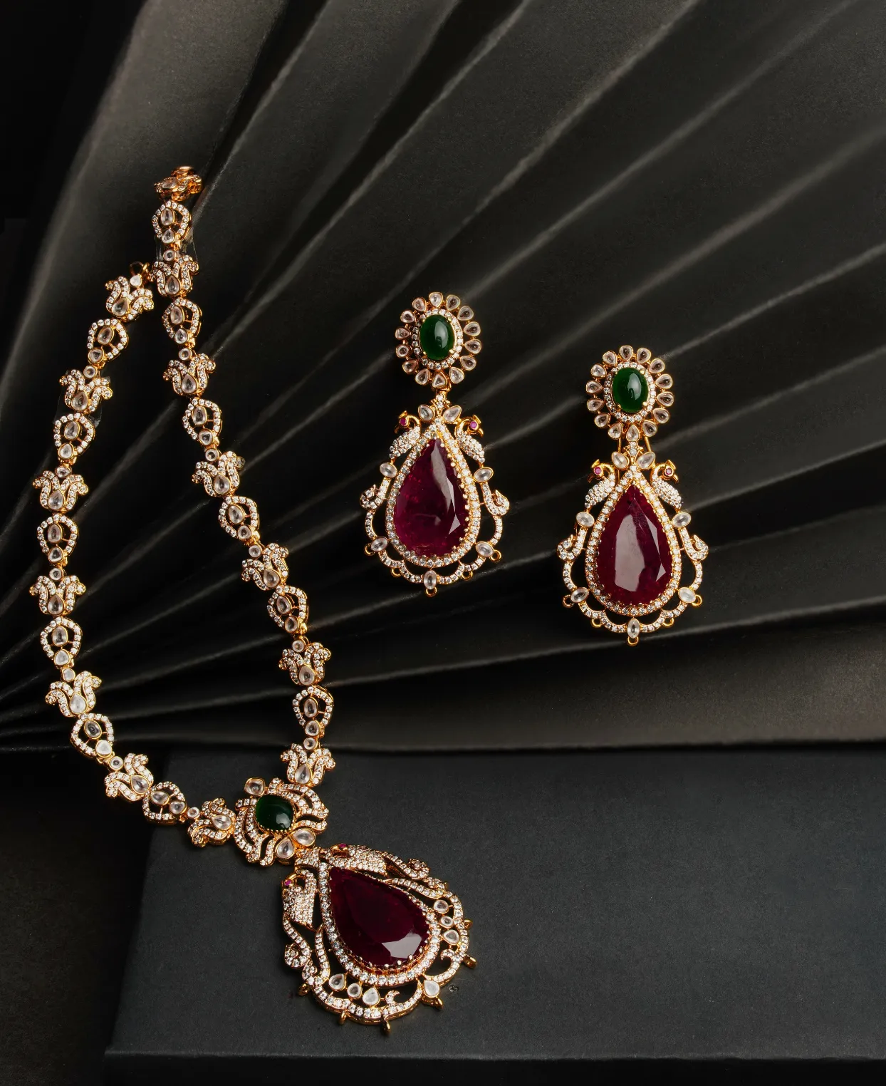 REPolki Necklace Set