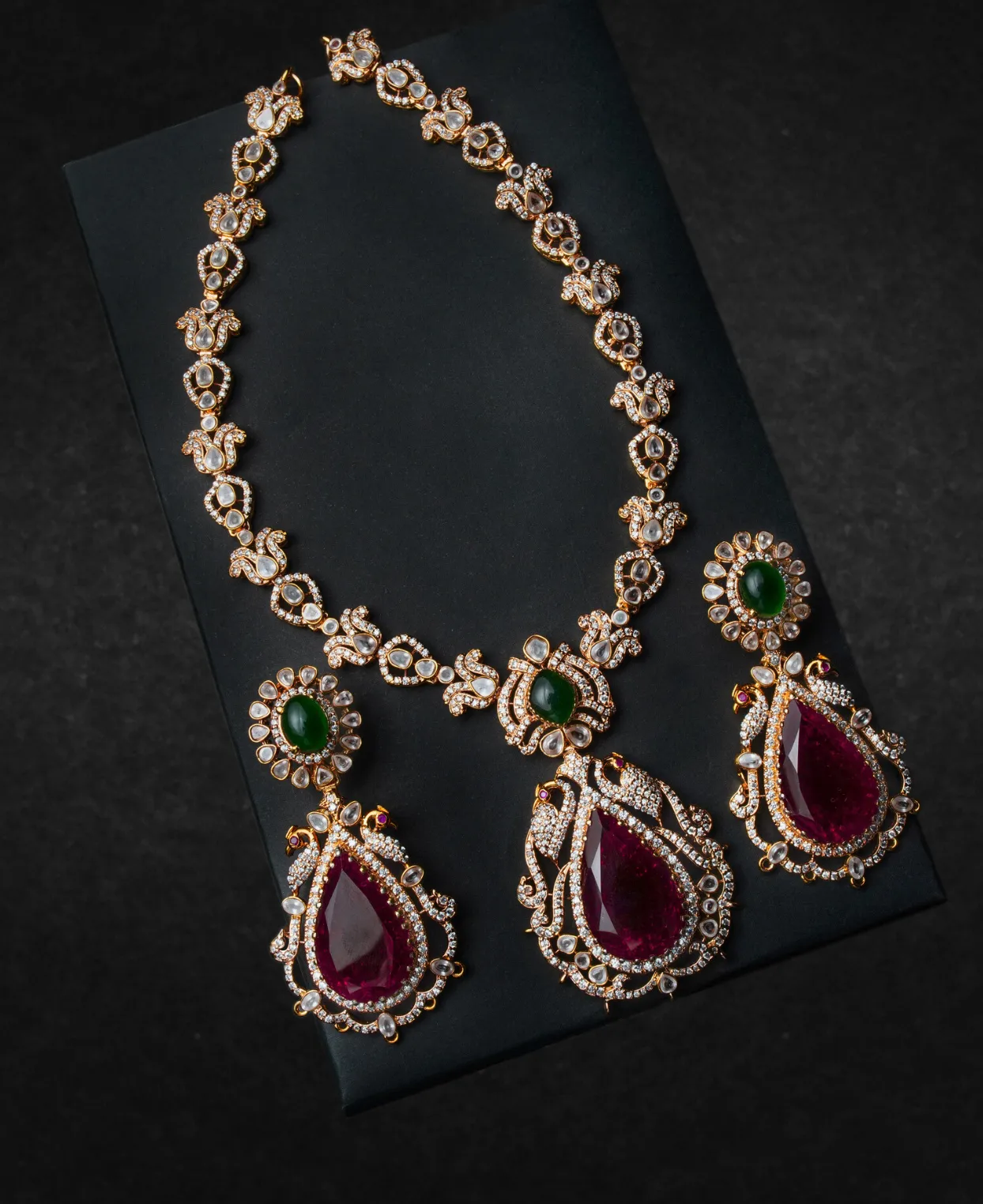 REPolki Necklace Set