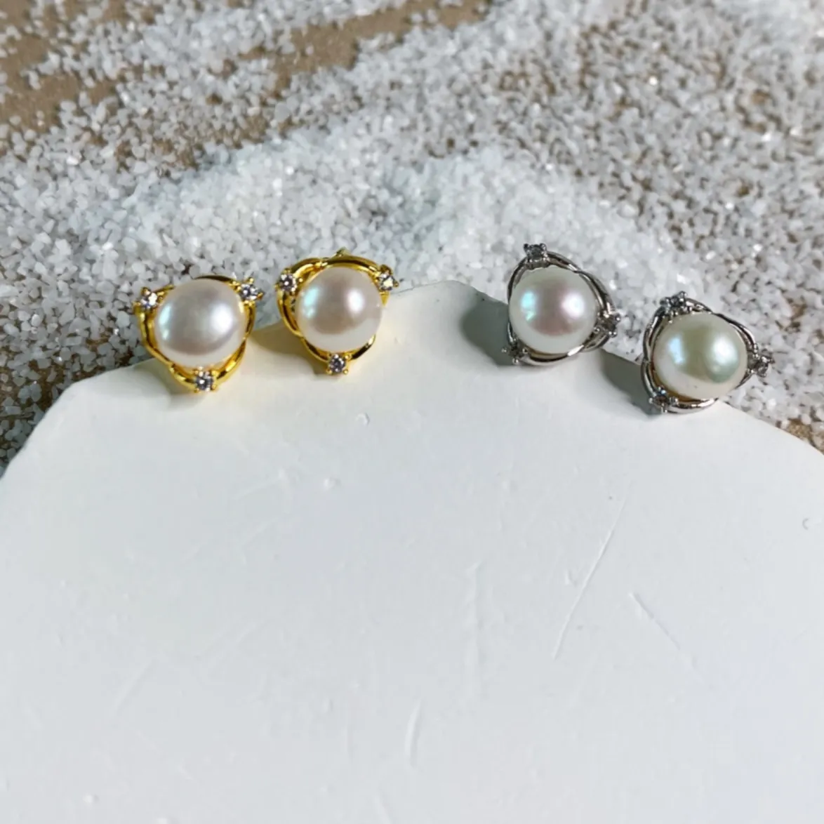 Swirl 6mm Freshwater Pearl Earrings - Gold